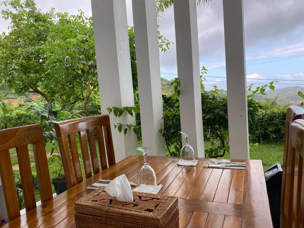 Hotel The Hill View Lombok Kuta  Exterior foto